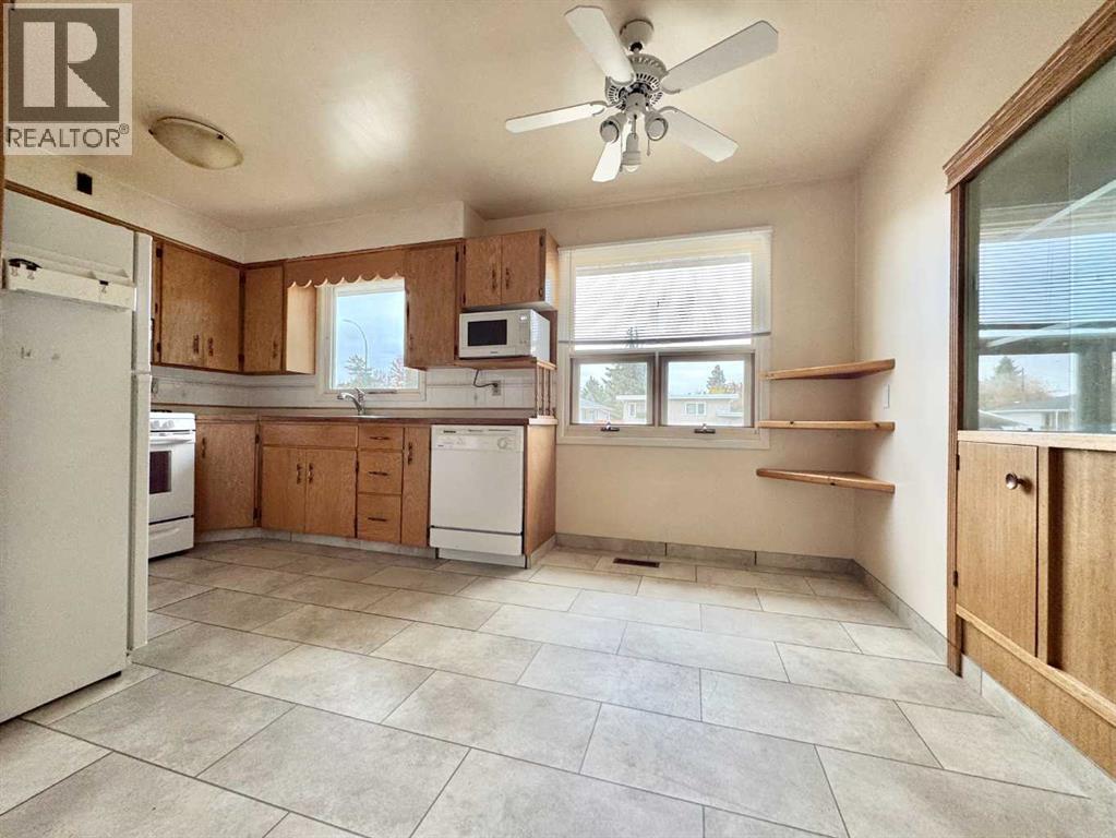 1409 13 Avenue N, Lethbridge, Alberta  T1H 1T3 - Photo 10 - A2264323