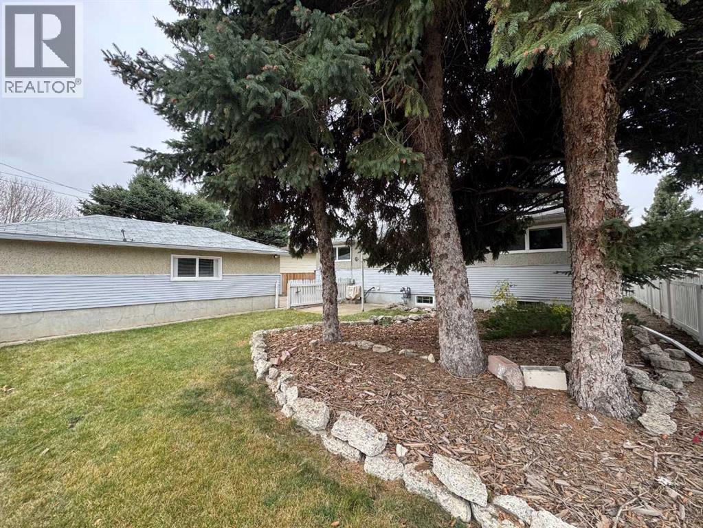 1409 13 Avenue N, Lethbridge, Alberta  T1H 1T3 - Photo 4 - A2264323