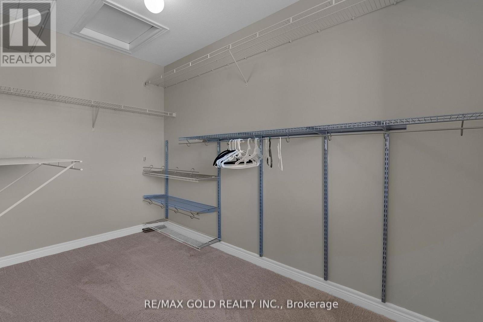 19 Santa Barbara Lane, Hamilton, Ontario  L9B 0J3 - Photo 20 - X12464259