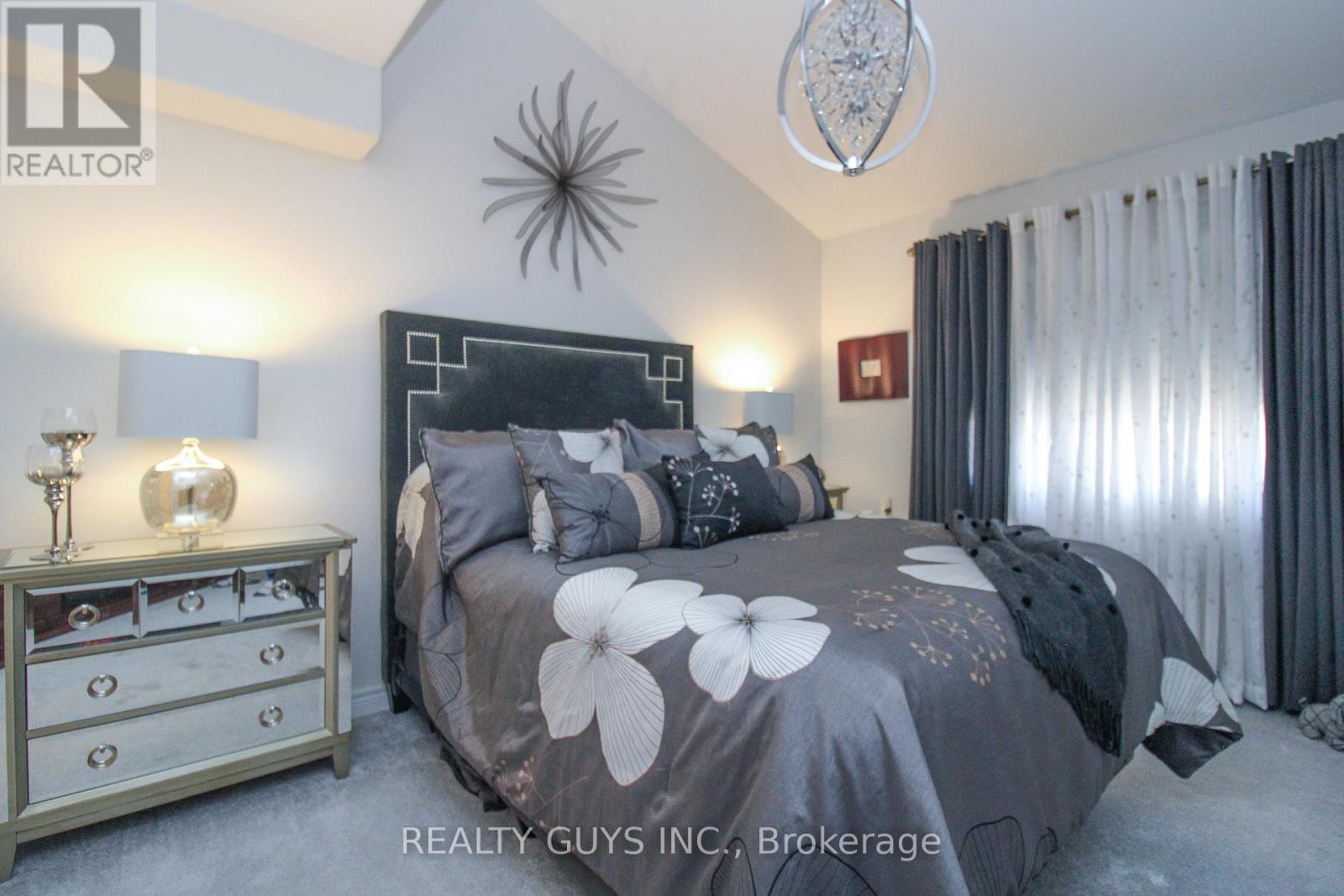 570 Grange Way, Peterborough, Ontario K9H 0G5 - Photo 29 - X12466089