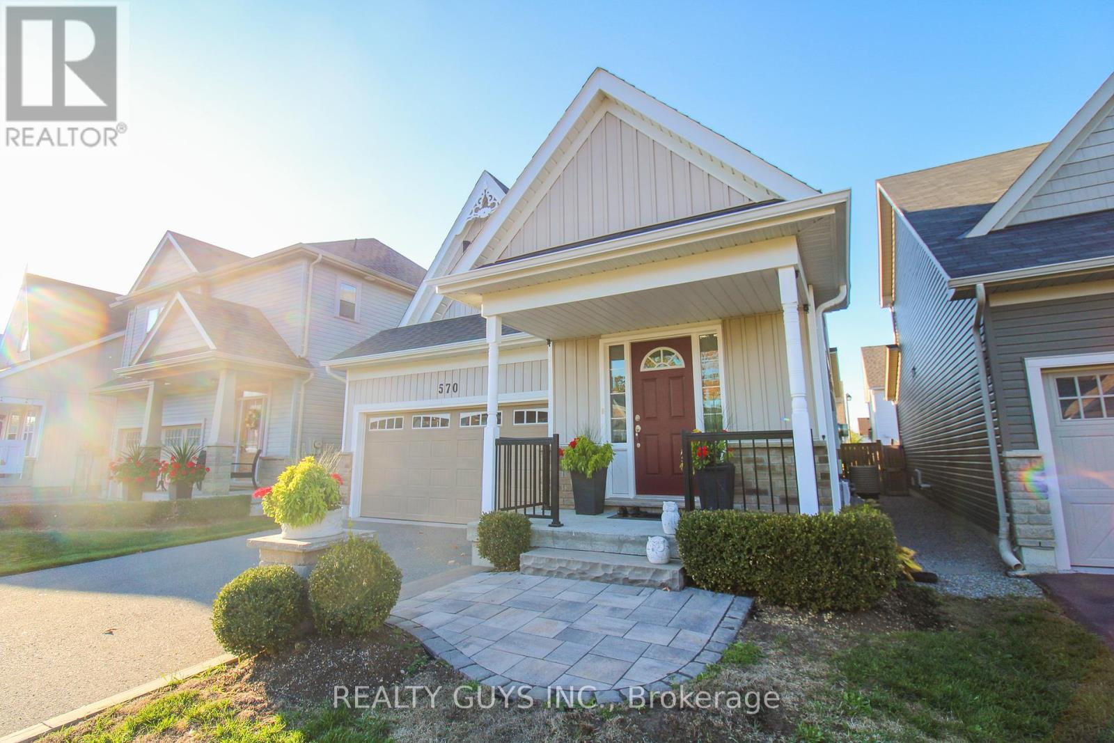 570 Grange Way, Peterborough, Ontario K9H 0G5 - Photo 3 - X12466089