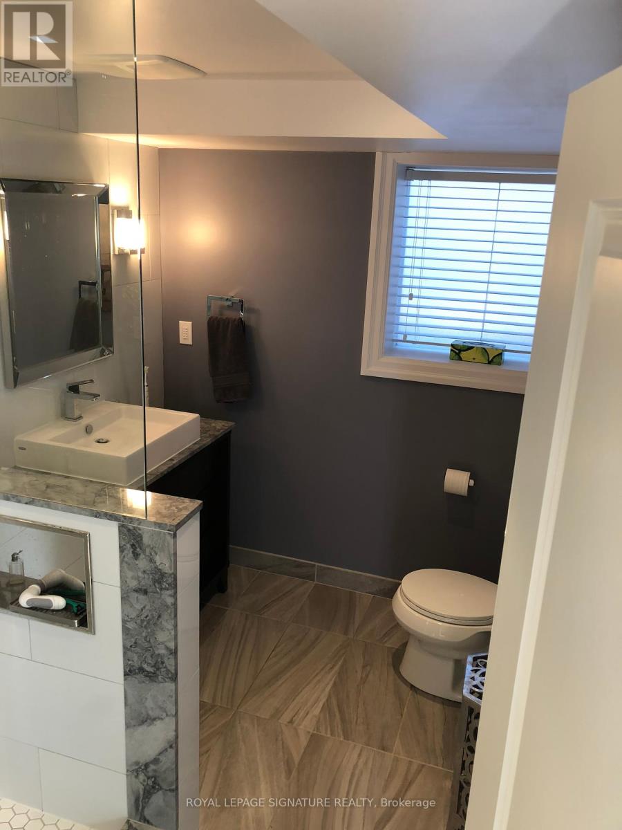 32 Greenland Road, Toronto, Ontario  M3C 1N2 - Photo 6 - C12465895