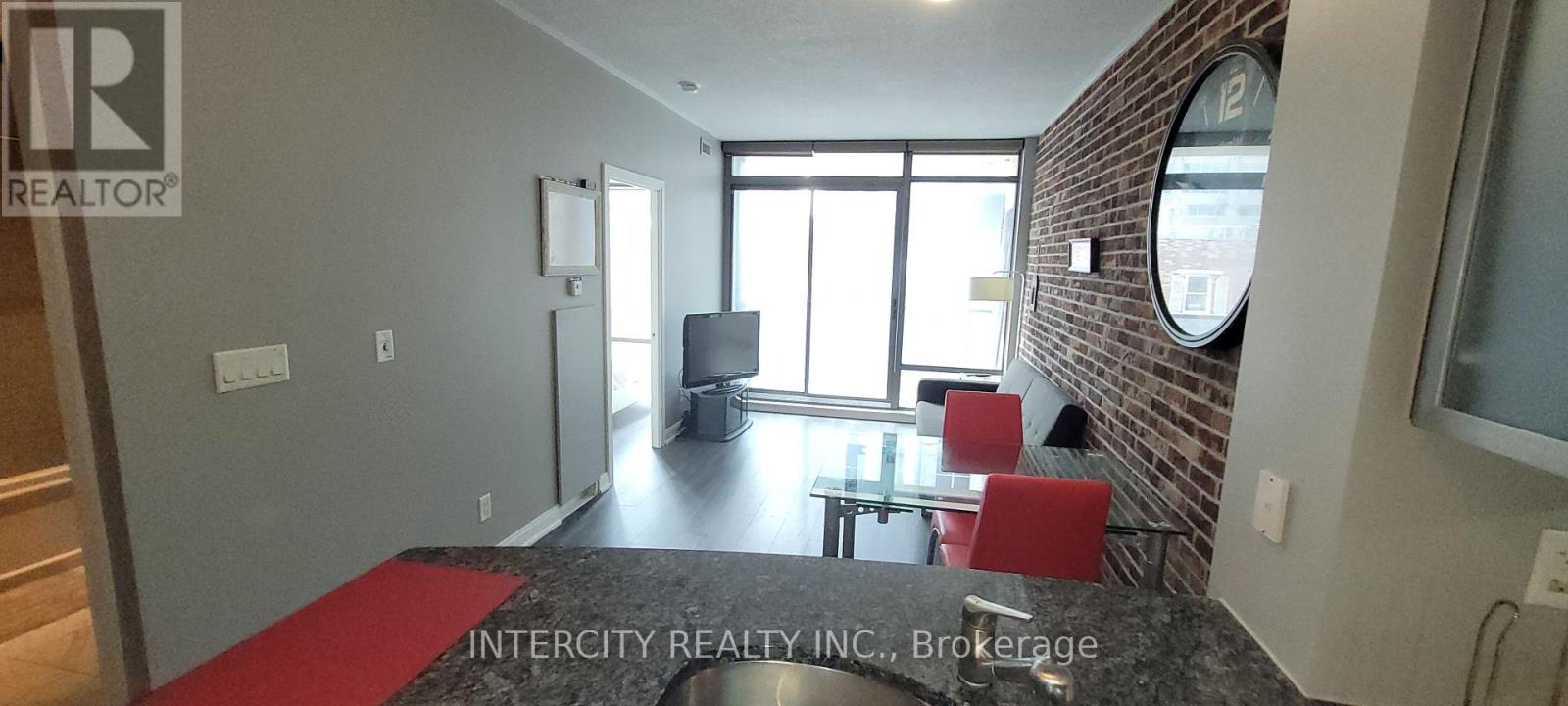 403 - 18 Yorkville Avenue, Toronto, Ontario  M4W 3Y8 - Photo 4 - C12465907