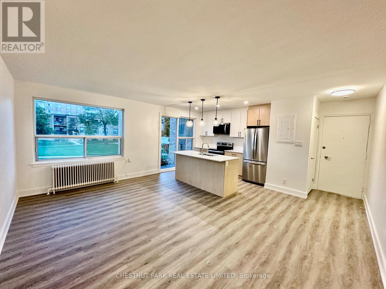 4 - 8 WINGREEN COURT, Toronto, Ontario