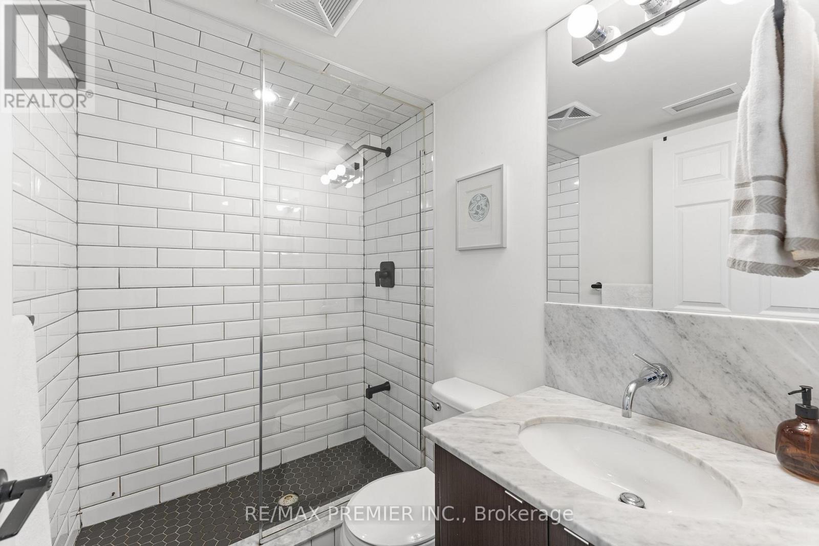 Th13 - 57 East Liberty Street, Toronto, Ontario  M6K 3P5 - Photo 18 - C12465984
