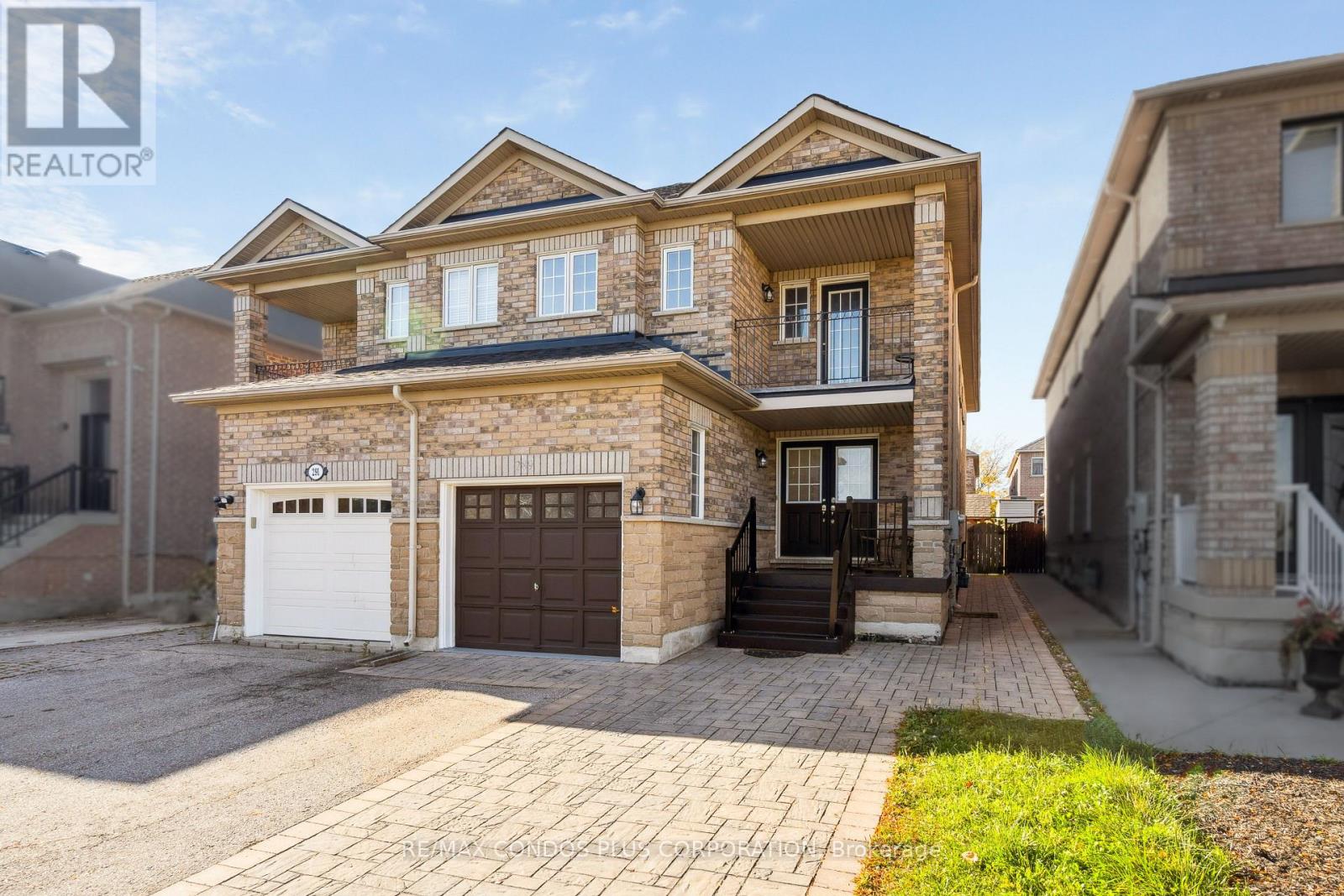 289 DEEPSPRINGS CRESCENT, Vaughan, Ontario