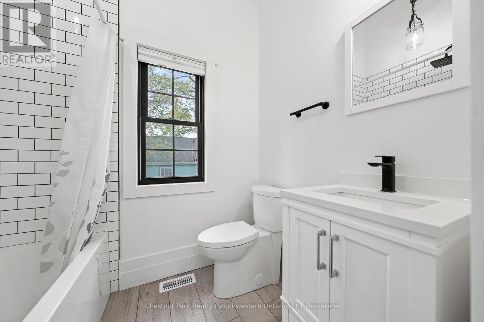 114-116 Arthur Street, Guelph, Ontario  N1E 4V2 - Photo 13 - X12454729