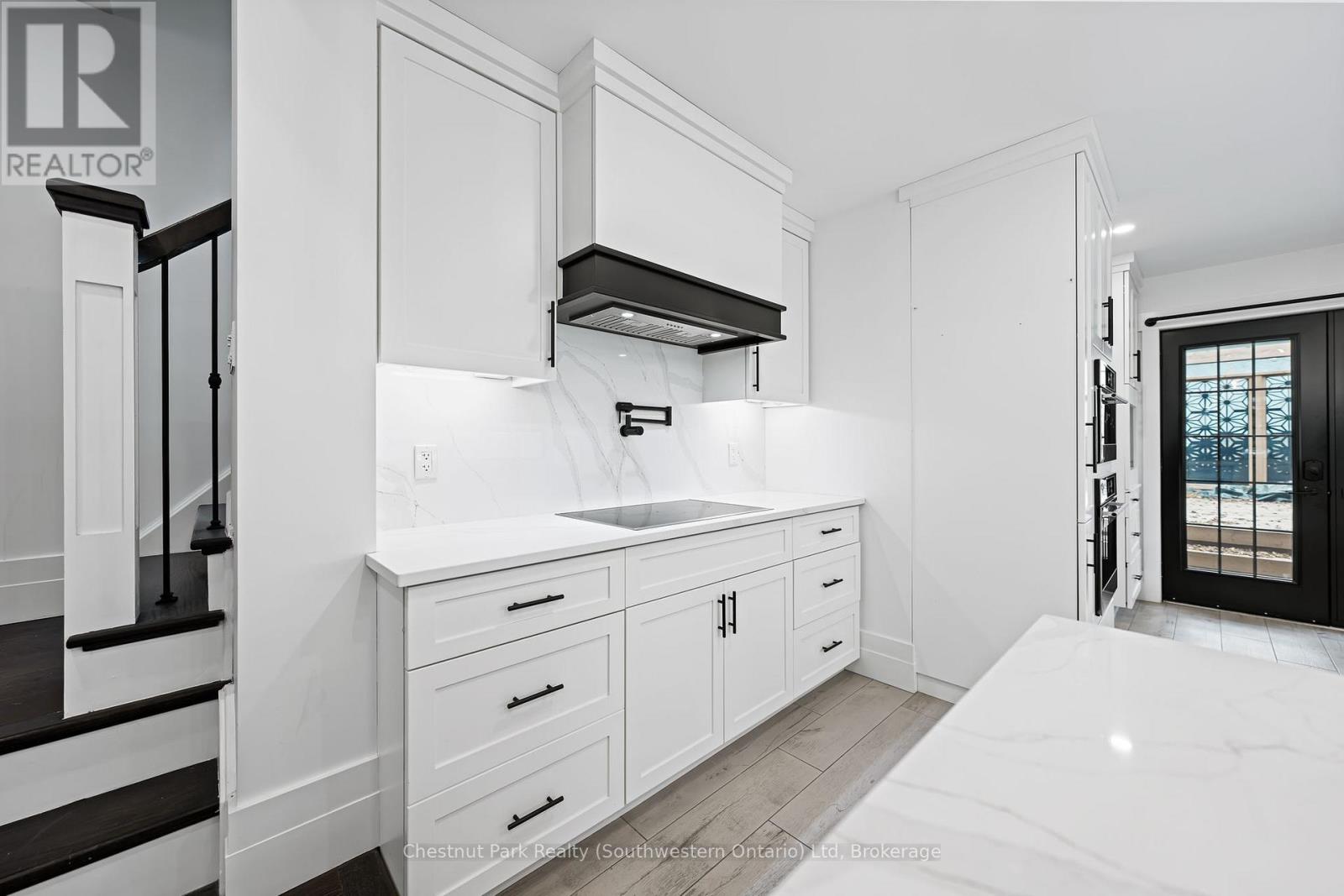 114-116 Arthur Street, Guelph, Ontario  N1E 4V2 - Photo 4 - X12454729