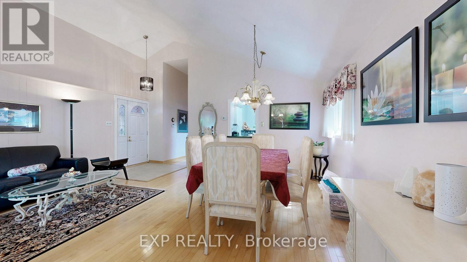 6 Abbottswood Road, Toronto, Ontario  M1P 3P1 - Photo 10 - E12437003