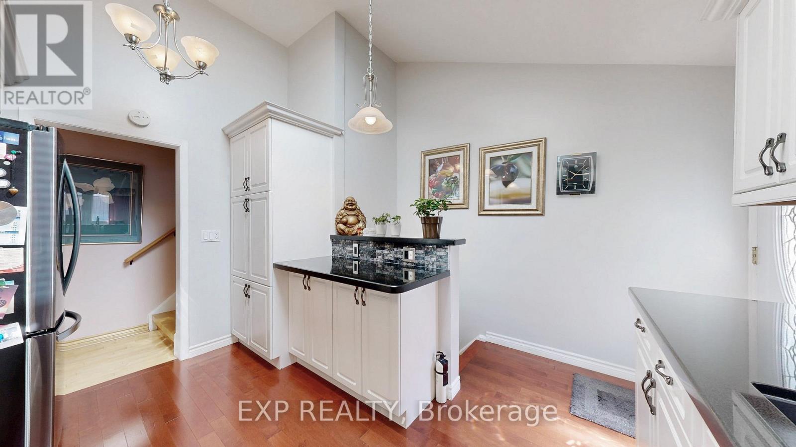 6 Abbottswood Road, Toronto, Ontario  M1P 3P1 - Photo 15 - E12437003