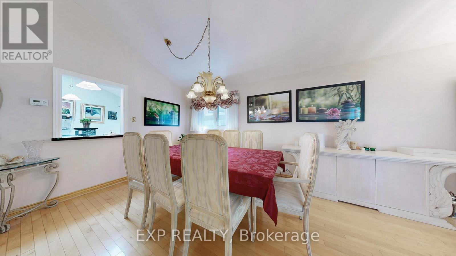 6 Abbottswood Road, Toronto, Ontario  M1P 3P1 - Photo 9 - E12437003