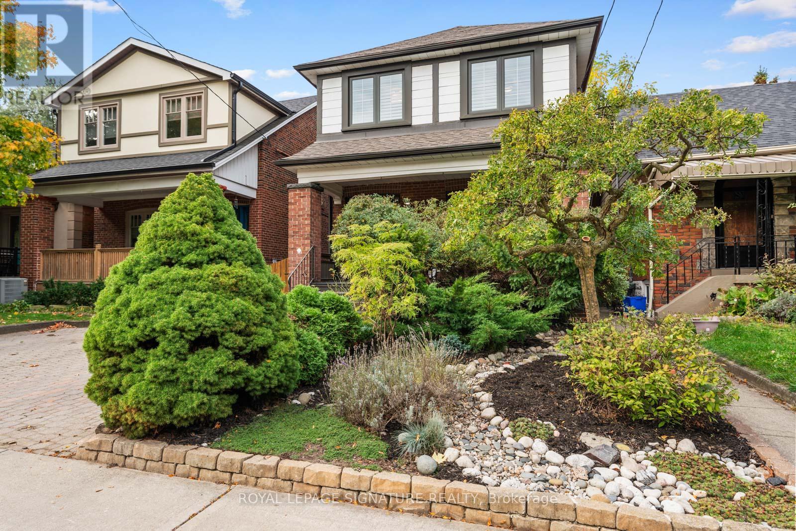54 Pepler Avenue, Toronto, Ontario  M4J 2Y8 - Photo 2 - E12465949