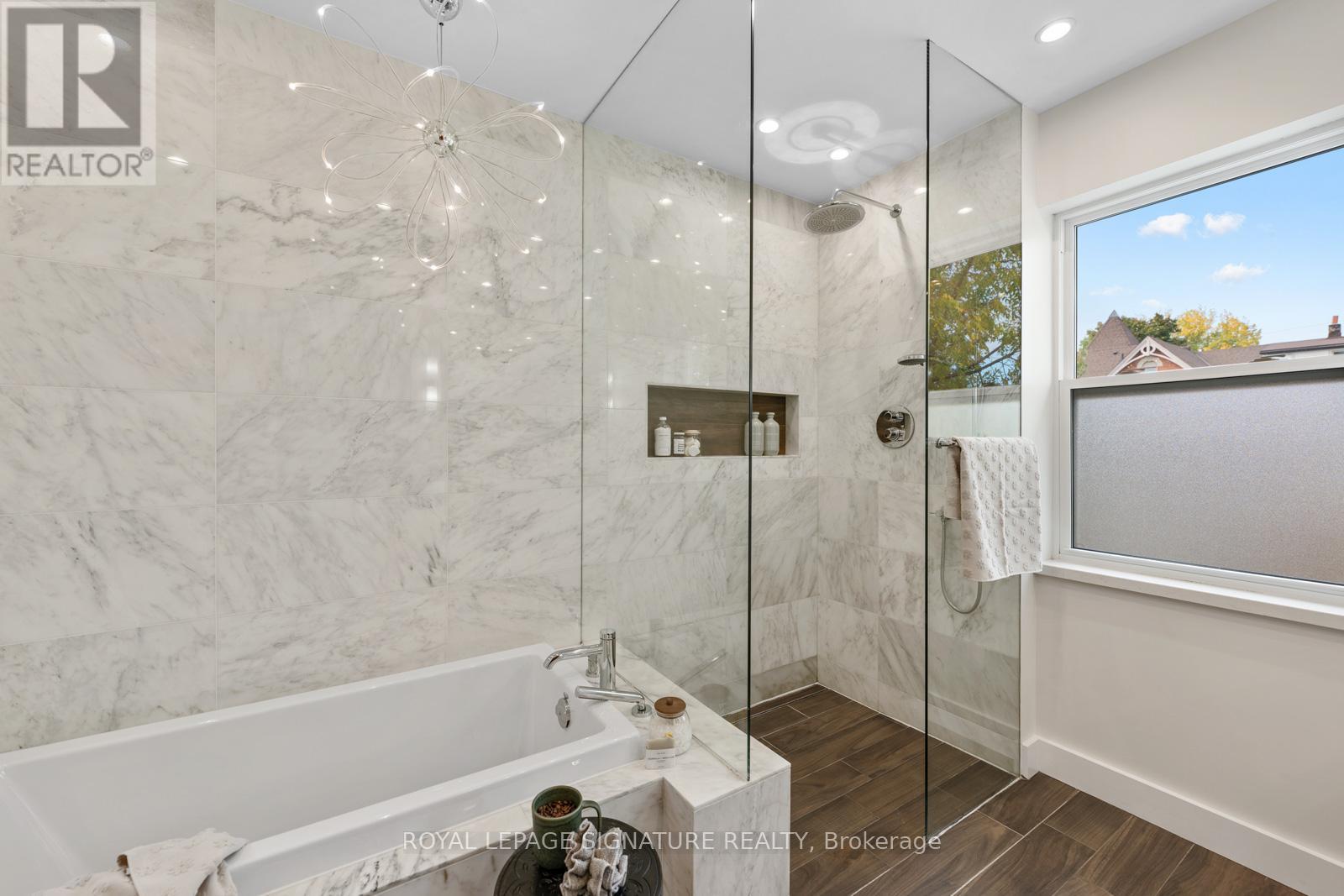54 Pepler Avenue, Toronto, Ontario  M4J 2Y8 - Photo 32 - E12465949