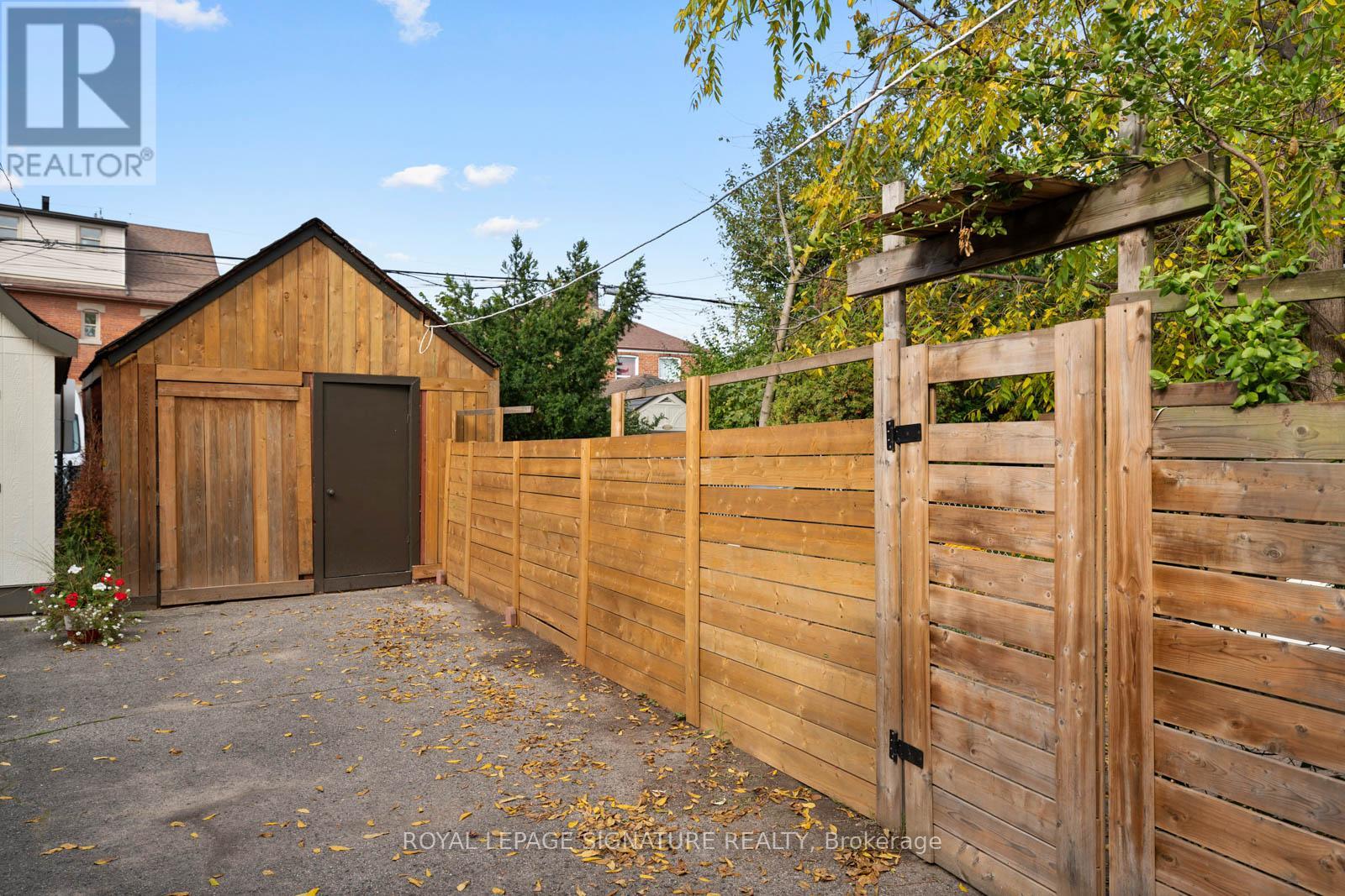 54 Pepler Avenue, Toronto, Ontario  M4J 2Y8 - Photo 41 - E12465949