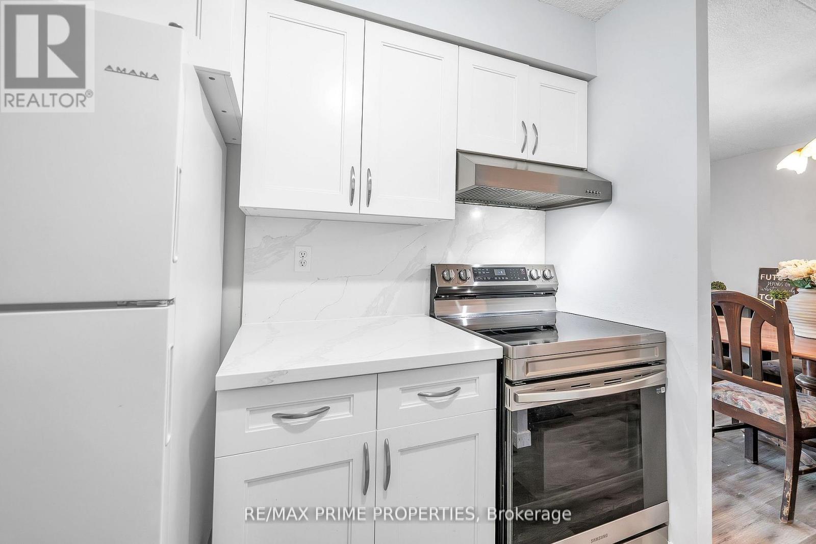 302 - 1535 Diefenbaker Court, Pickering, Ontario  L1V 3W2 - Photo 11 - E12465962