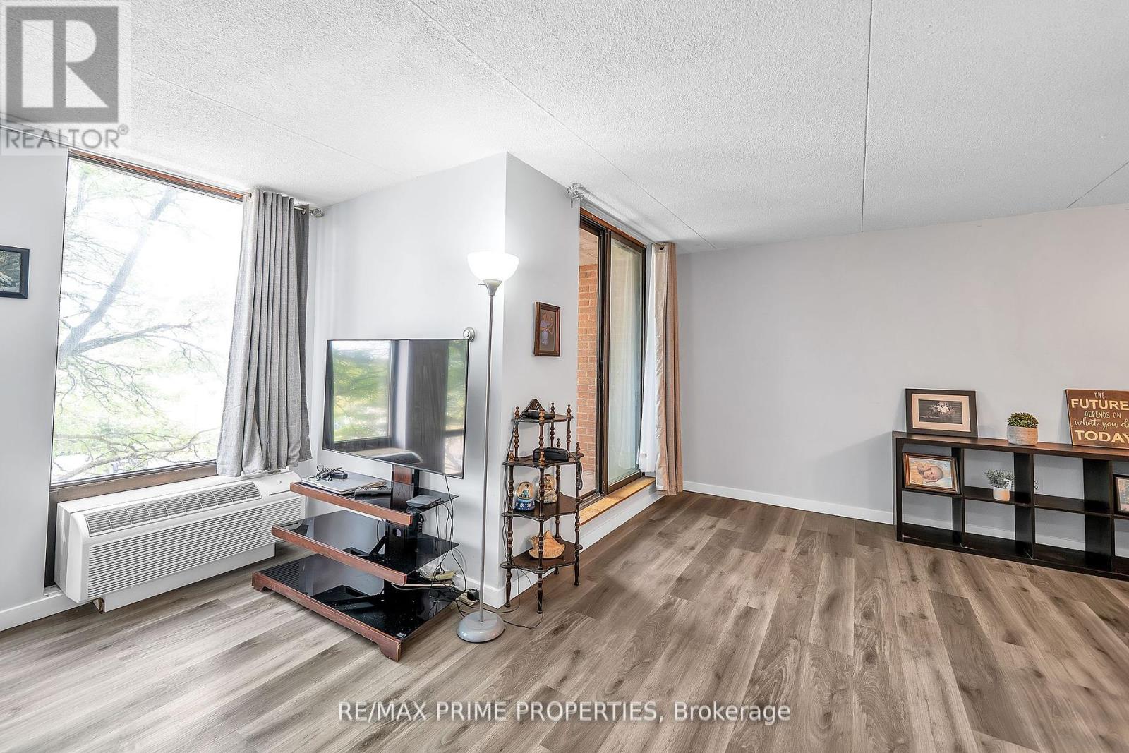 302 - 1535 Diefenbaker Court, Pickering, Ontario  L1V 3W2 - Photo 17 - E12465962