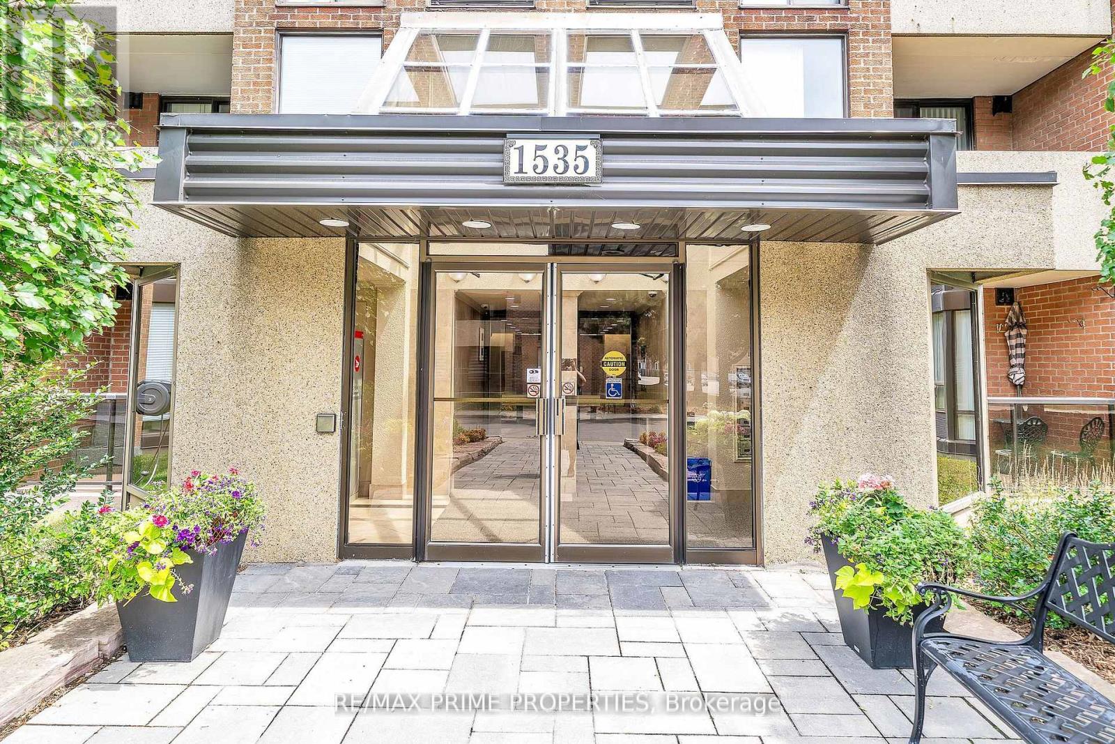 302 - 1535 Diefenbaker Court, Pickering, Ontario  L1V 3W2 - Photo 2 - E12465962