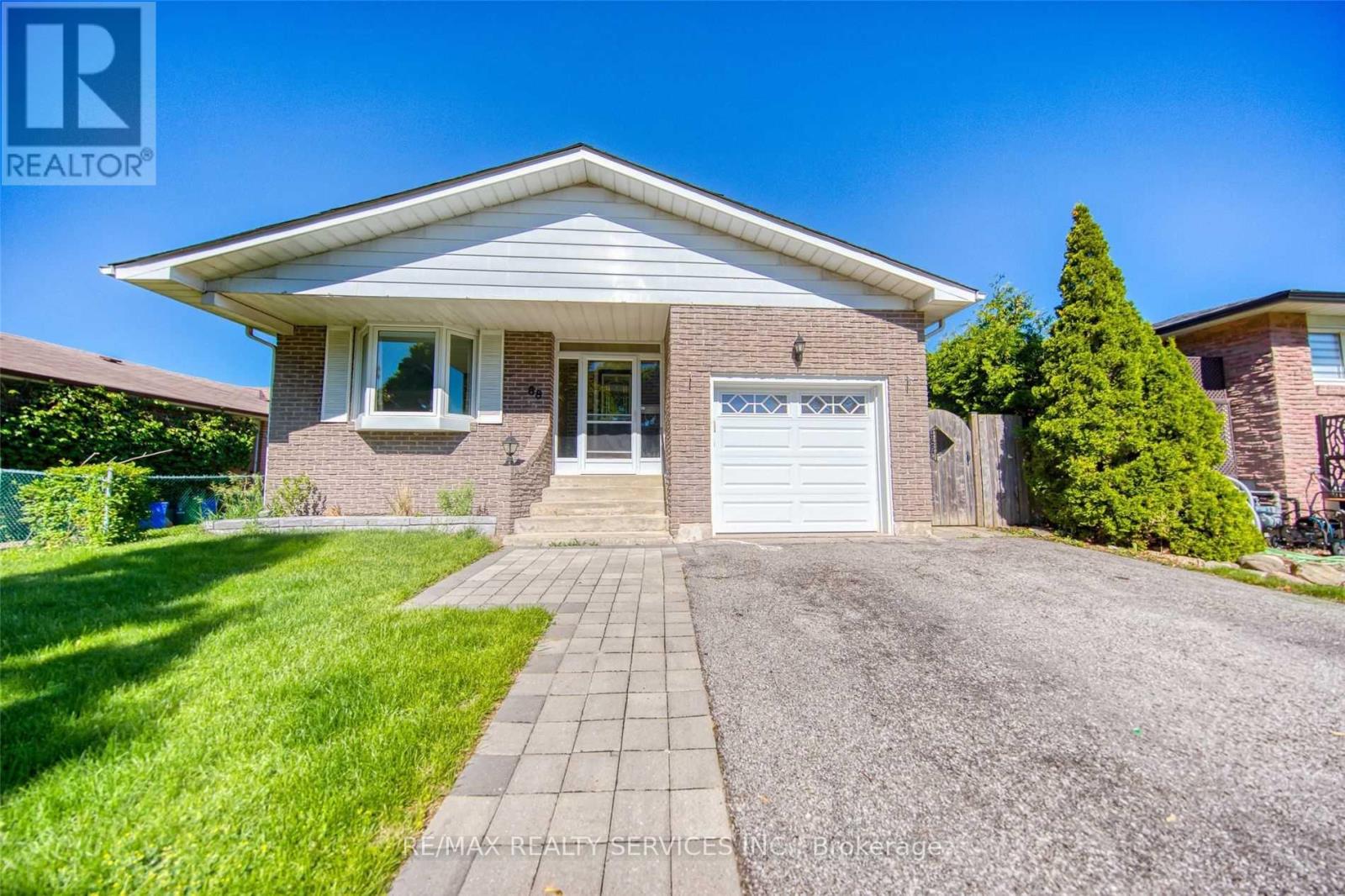88 CLOVER RIDGE DRIVE W, Ajax, Ontario