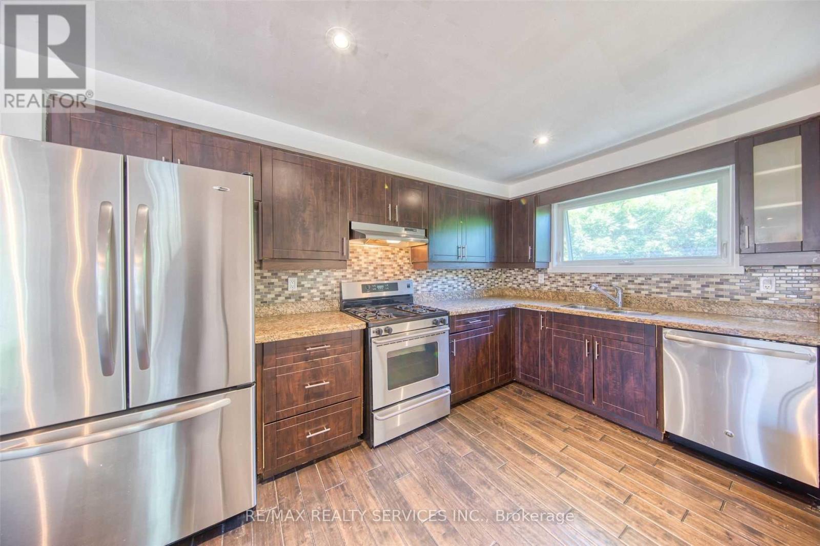 88 Clover Ridge Drive W, Ajax, Ontario  L1S 3E8 - Photo 14 - E12465989