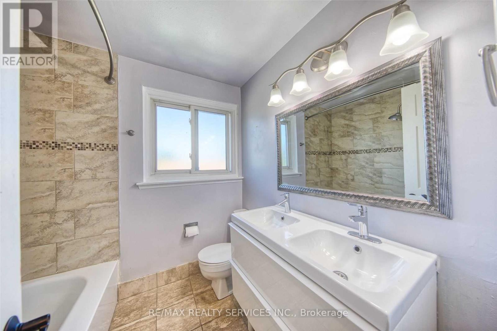 88 Clover Ridge Drive W, Ajax, Ontario  L1S 3E8 - Photo 22 - E12465989