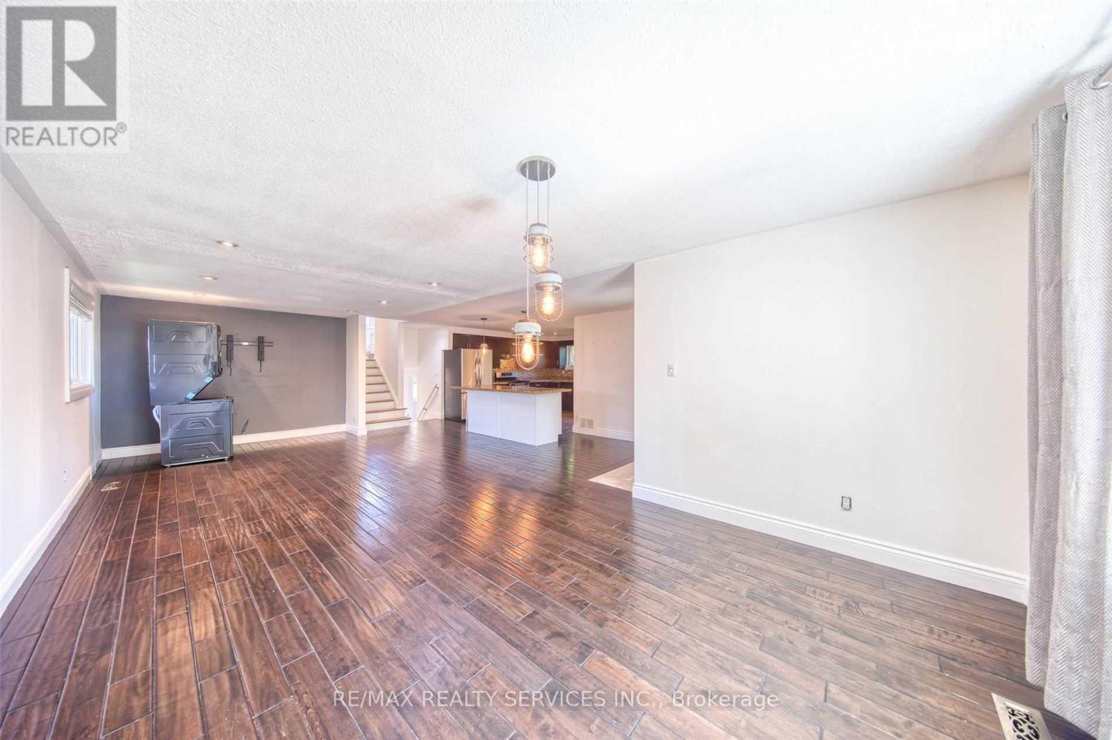 88 Clover Ridge Drive W, Ajax, Ontario  L1S 3E8 - Photo 9 - E12465989
