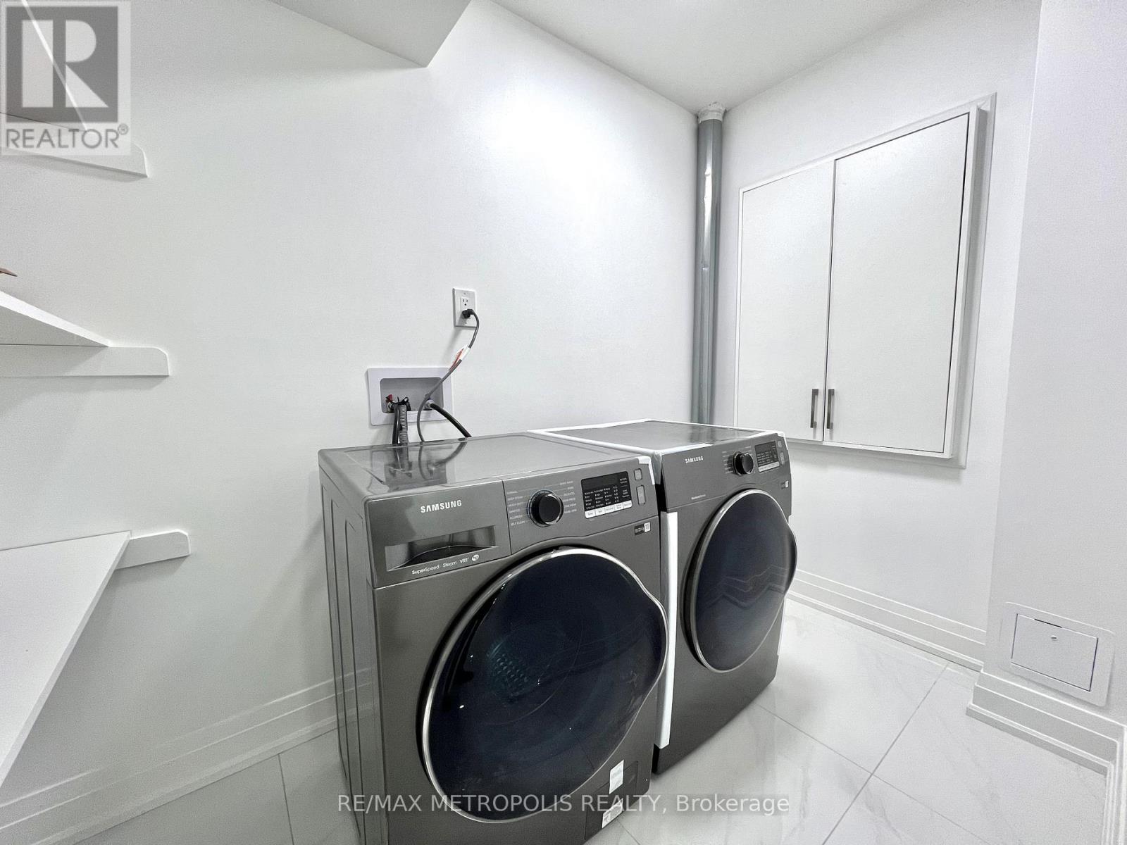 Basement - 3271a Turnstone Boulevard, Pickering, Ontario  L1X 0N2 - Photo 9 - E12465996
