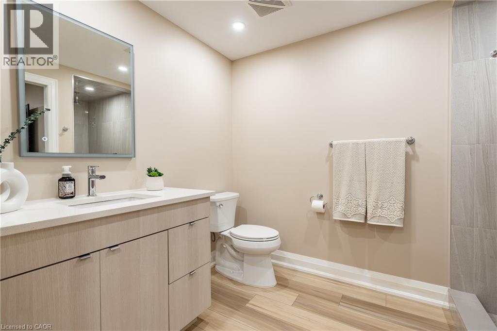 8881 Joseph Court, Niagara Falls, Ontario  L2H 3P1 - Photo 29 - 40779728