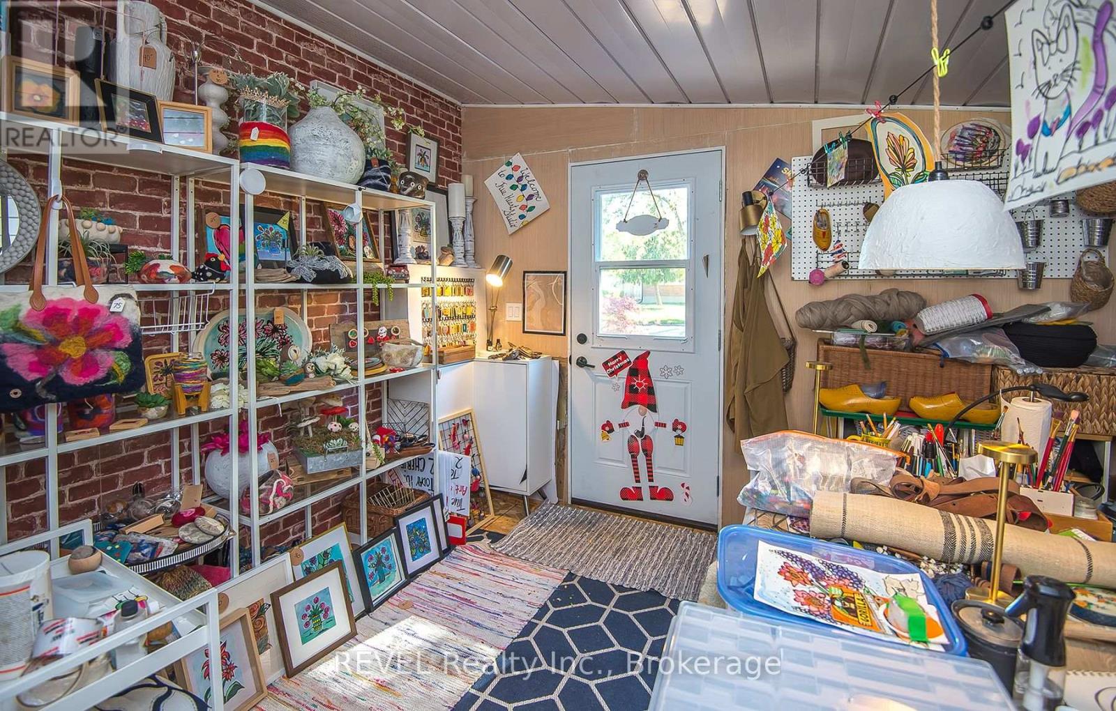 2 Cherie Road, St. Catharines (Lakeshore), Ontario  L2M 6J9 - Photo 32 - X12466054