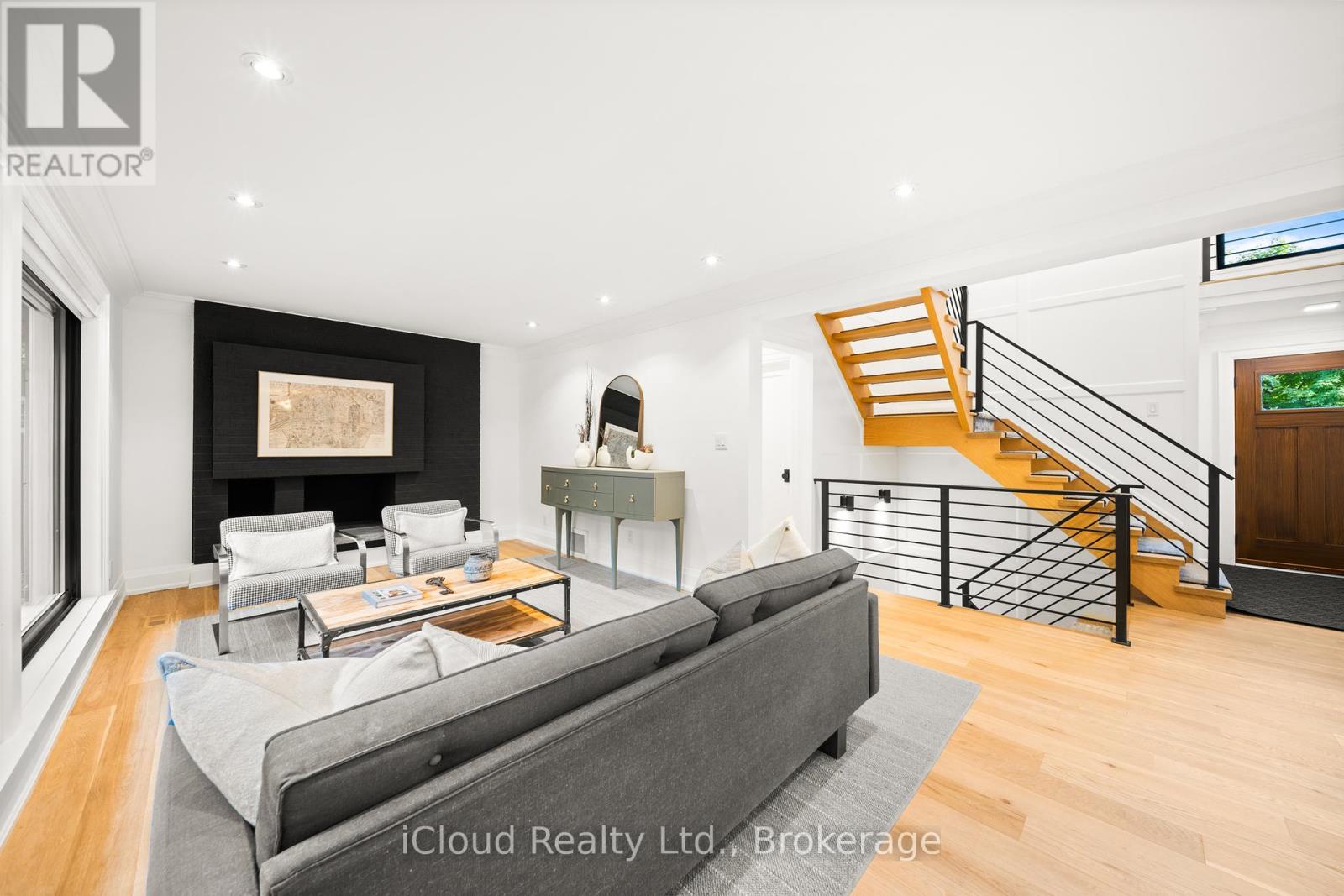 40 Reesorville Road, Markham, Ontario  L3P 3L2 - Photo 7 - N12465862