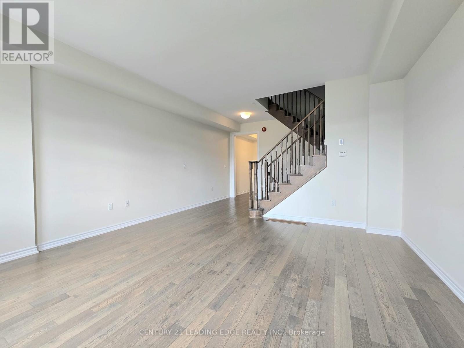 12 Cafaro Lane, Markham, Ontario  L6C 0Z2 - Photo 11 - N12465886