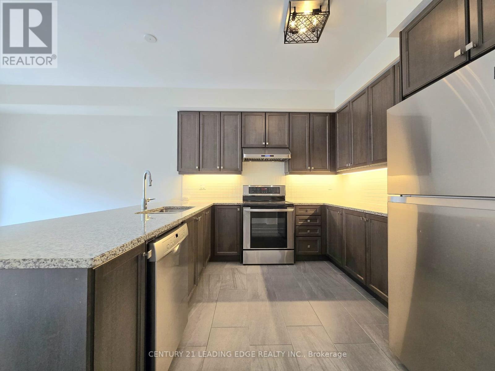 12 Cafaro Lane, Markham, Ontario  L6C 0Z2 - Photo 20 - N12465886