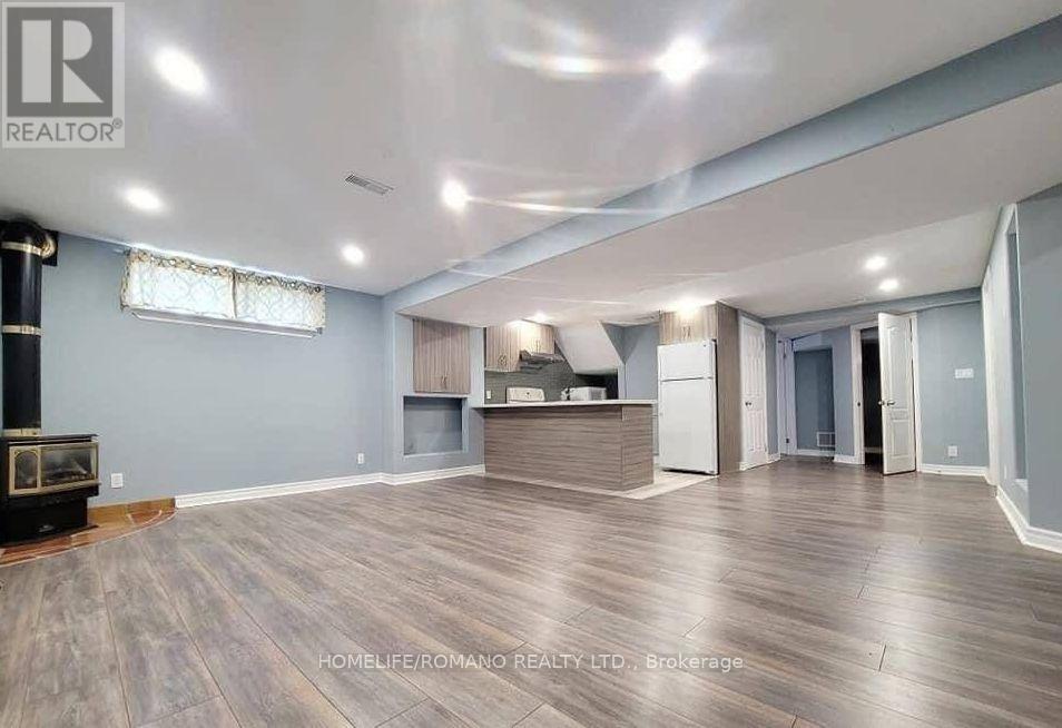 Lower - 55 Foreht Crescent, Aurora, Ontario  L4G 3E9 - Photo 3 - N12465892