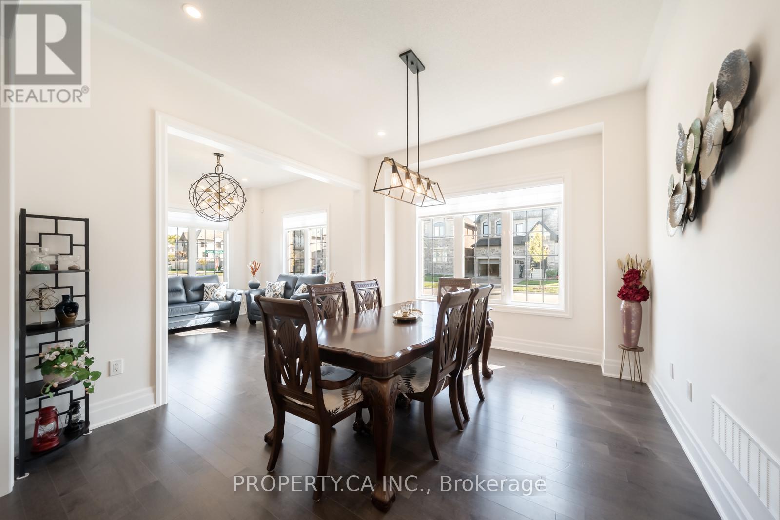 390 Danny Wheeler Boulevard, Georgina, Ontario  L4P 0J8 - Photo 10 - N12465903