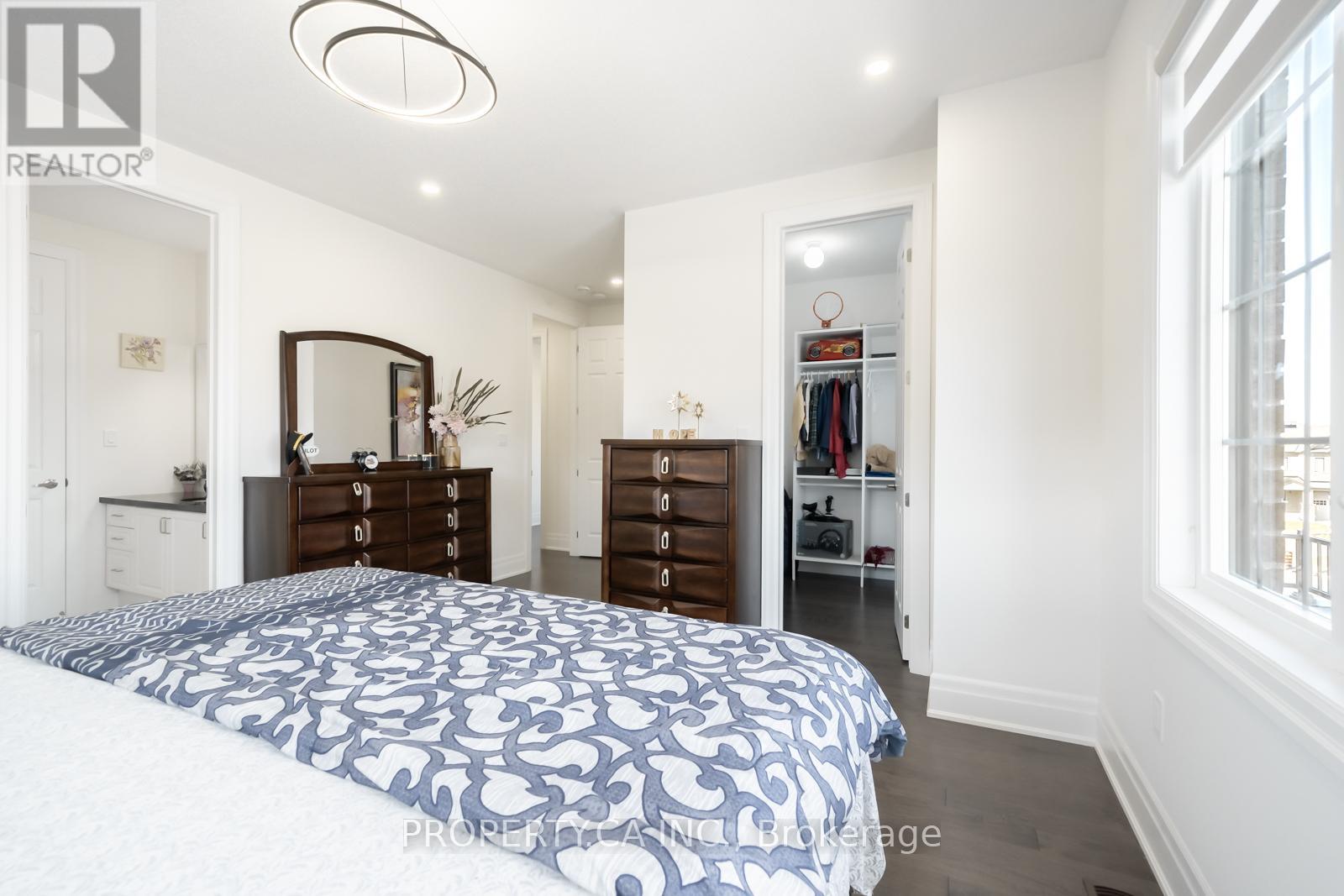 390 Danny Wheeler Boulevard, Georgina, Ontario  L4P 0J8 - Photo 39 - N12465903