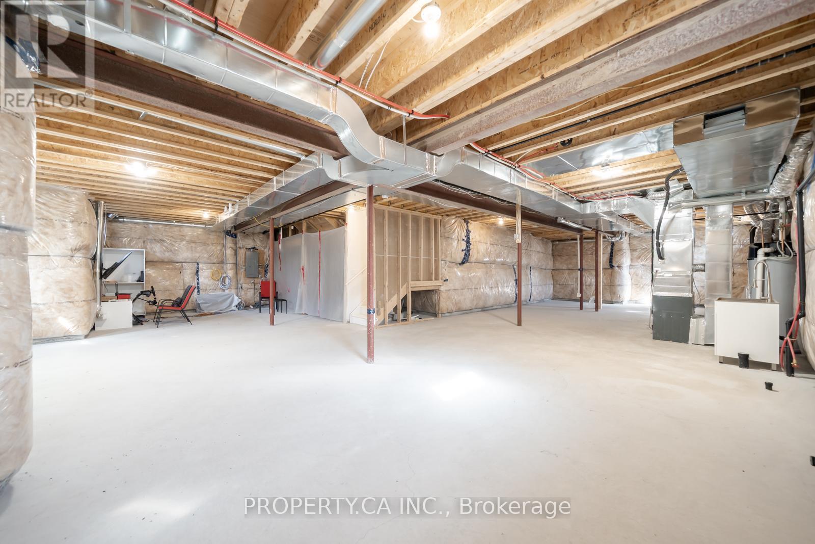 390 Danny Wheeler Boulevard, Georgina, Ontario  L4P 0J8 - Photo 43 - N12465903