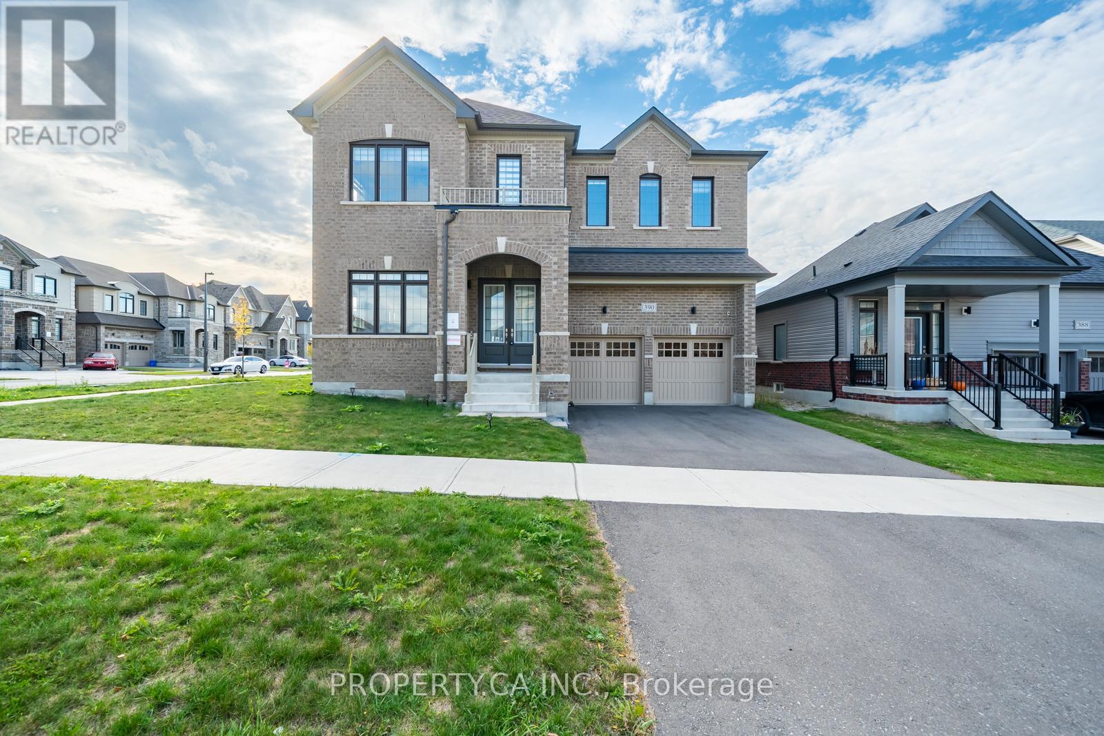 390 Danny Wheeler Boulevard, Georgina, Ontario  L4P 0J8 - Photo 5 - N12465903