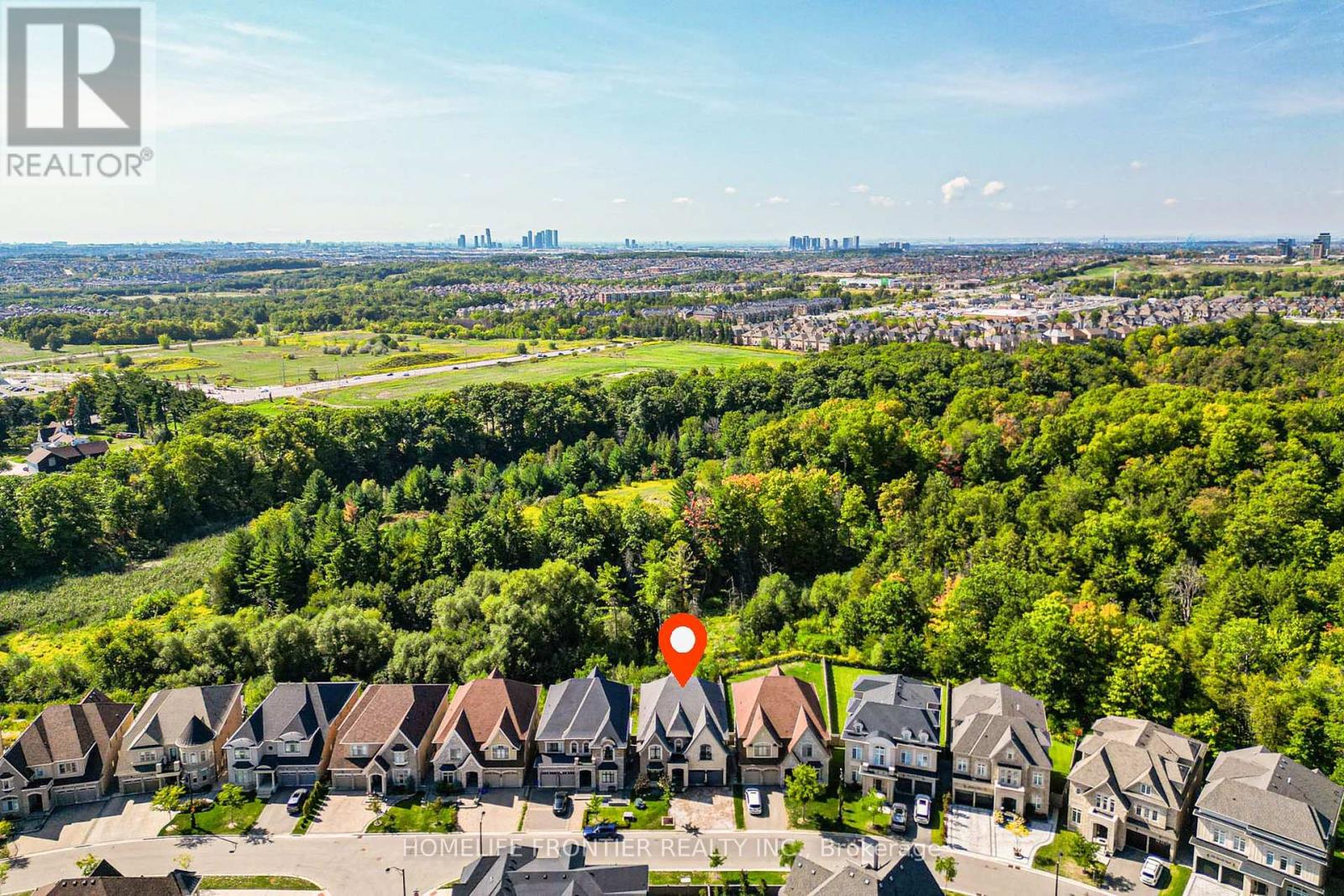236 Farrell Road, Vaughan, Ontario  L6A 4W5 - Photo 2 - N12465920