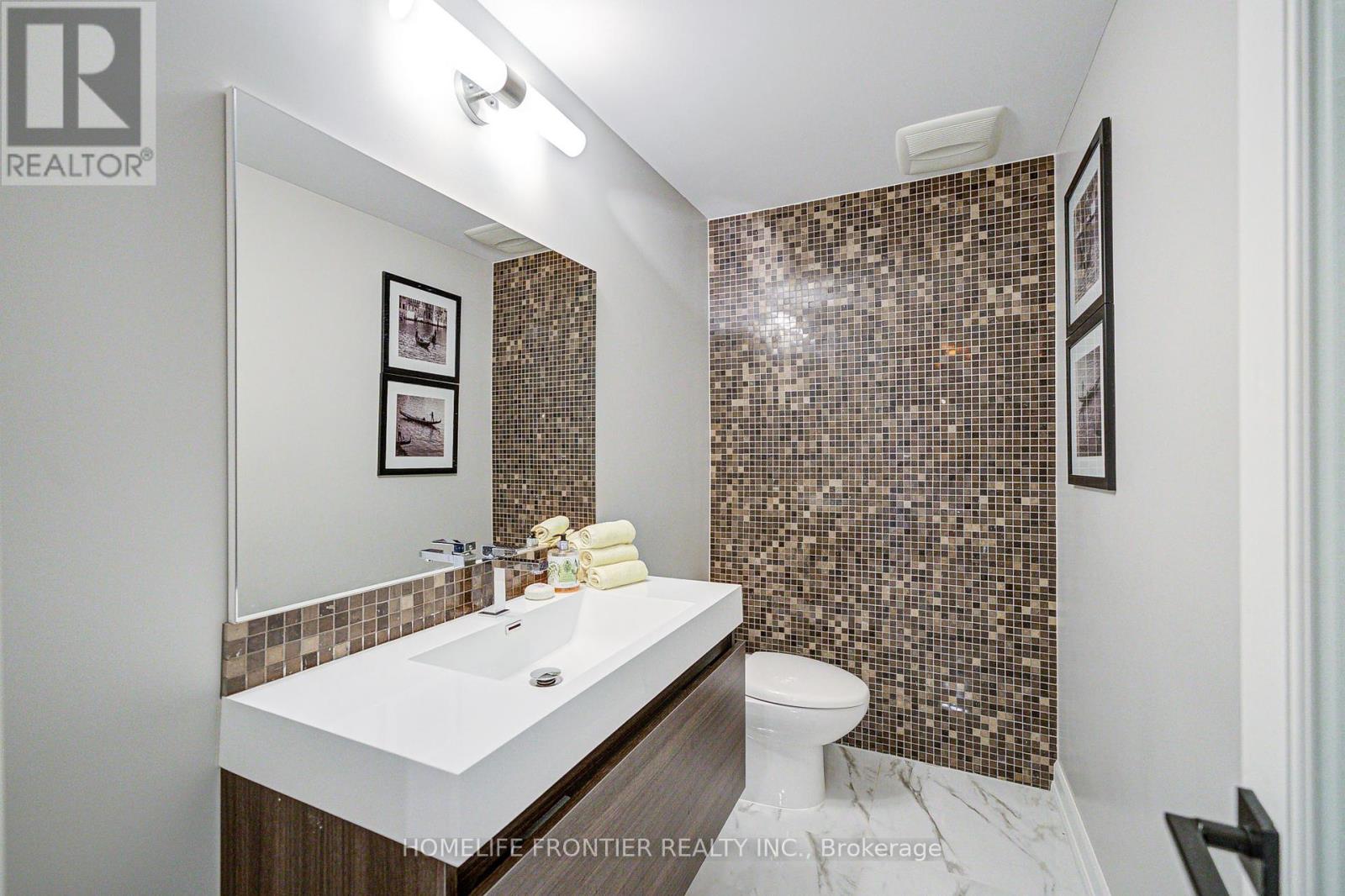 236 Farrell Road, Vaughan, Ontario  L6A 4W5 - Photo 33 - N12465920
