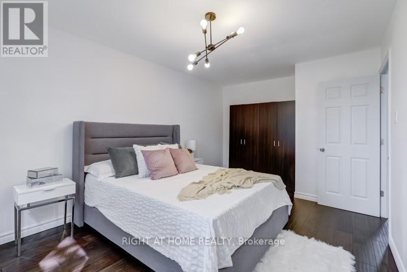 742 Beman Drive, Newmarket, Ontario  L3Y 4Z2 - Photo 20 - N12465926