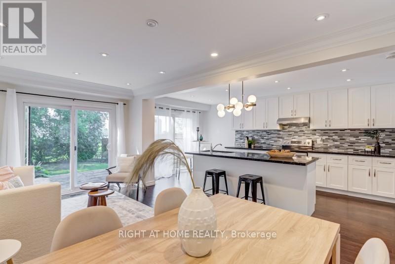 742 Beman Drive, Newmarket, Ontario  L3Y 4Z2 - Photo 5 - N12465926