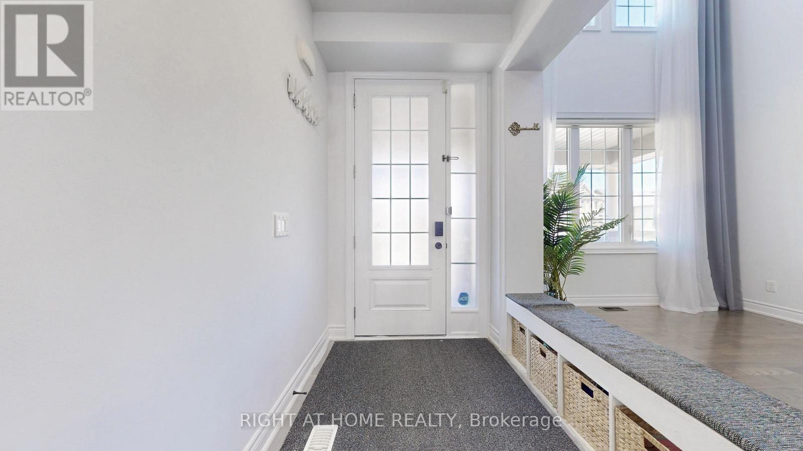 34 Kidd Street, Bradford West Gwillimbury, Ontario  L3Z 0V5 - Photo 25 - N12465945