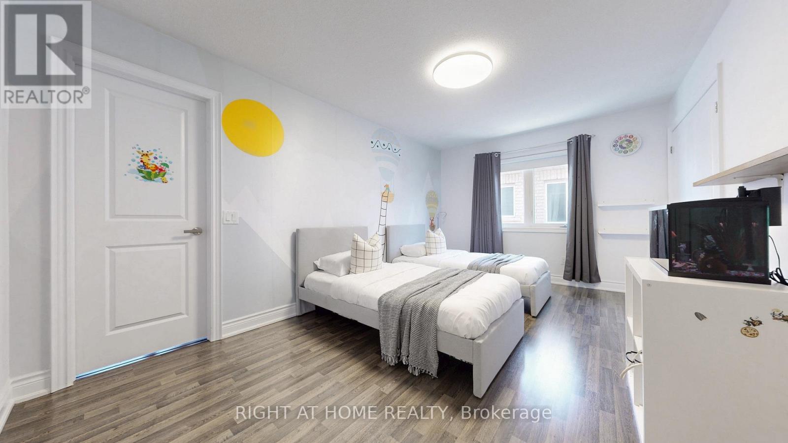 34 Kidd Street, Bradford West Gwillimbury, Ontario  L3Z 0V5 - Photo 34 - N12465945