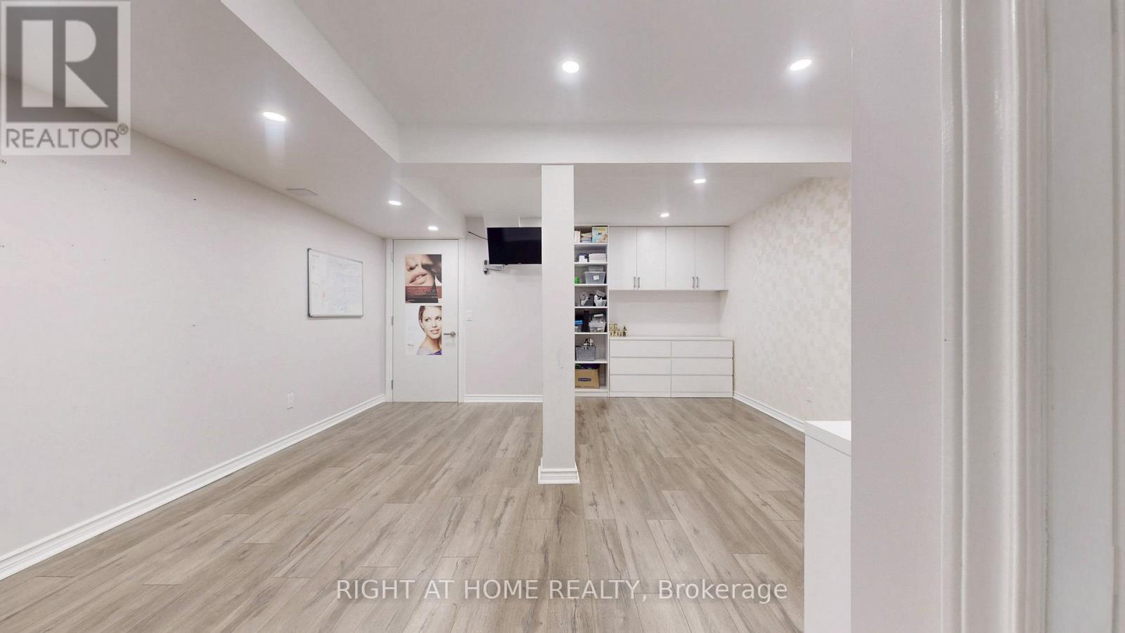 34 Kidd Street, Bradford West Gwillimbury, Ontario  L3Z 0V5 - Photo 45 - N12465945