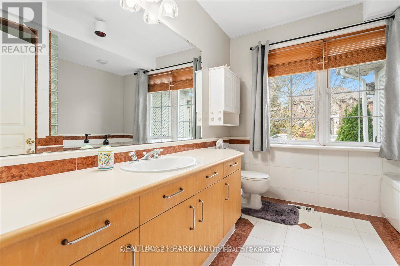 Main Floor - 315 Forde Crescent, King, Ontario  L7B 1G7 - Photo 12 - N12465957
