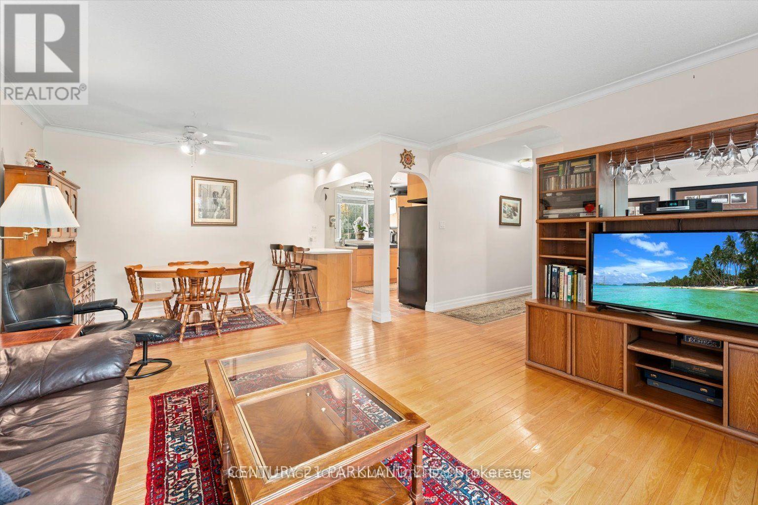 Main Floor - 315 Forde Crescent, King, Ontario  L7B 1G7 - Photo 3 - N12465957