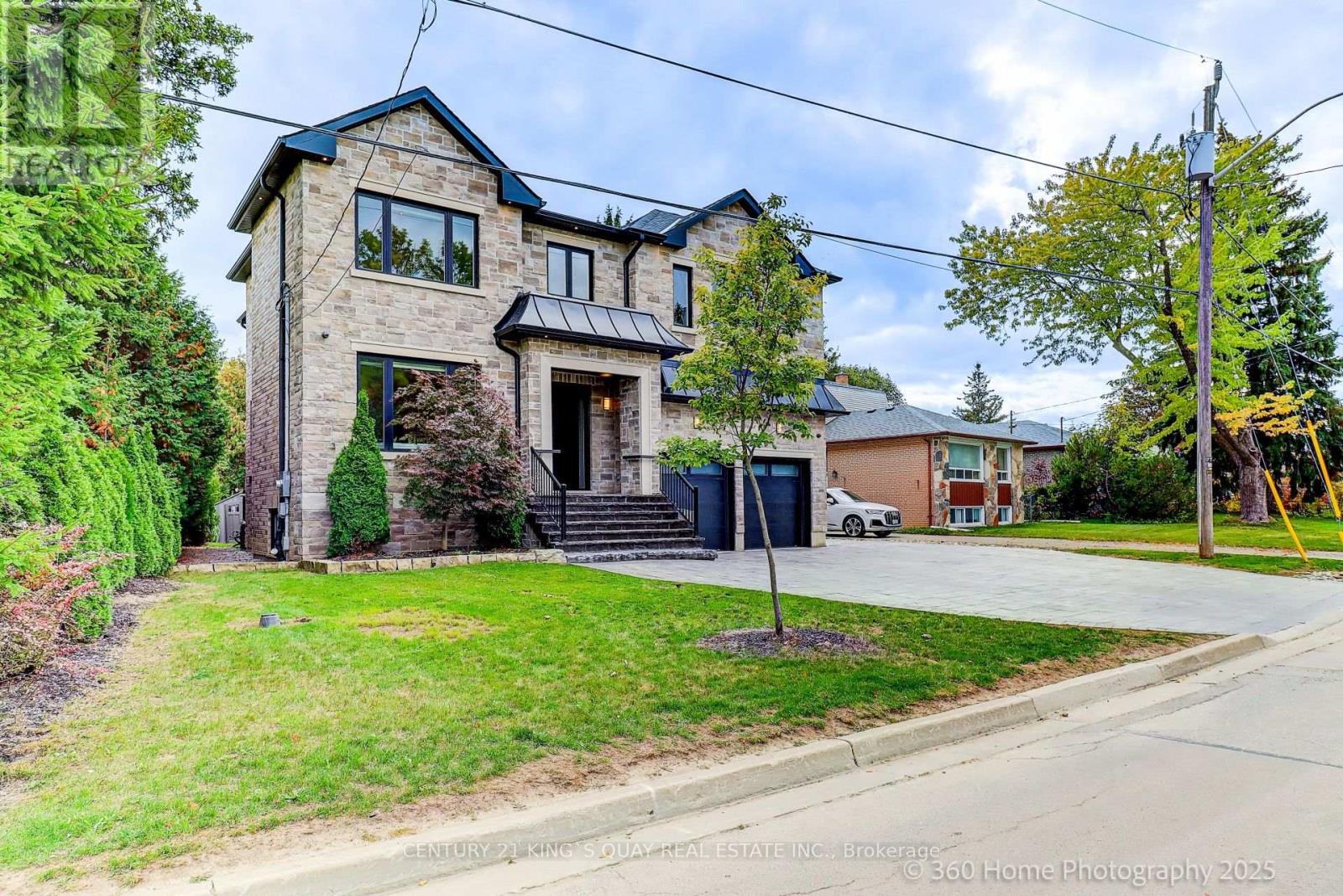 386 Alper Street, Richmond Hill, Ontario  L4C 2Z4 - Photo 3 - N12465971