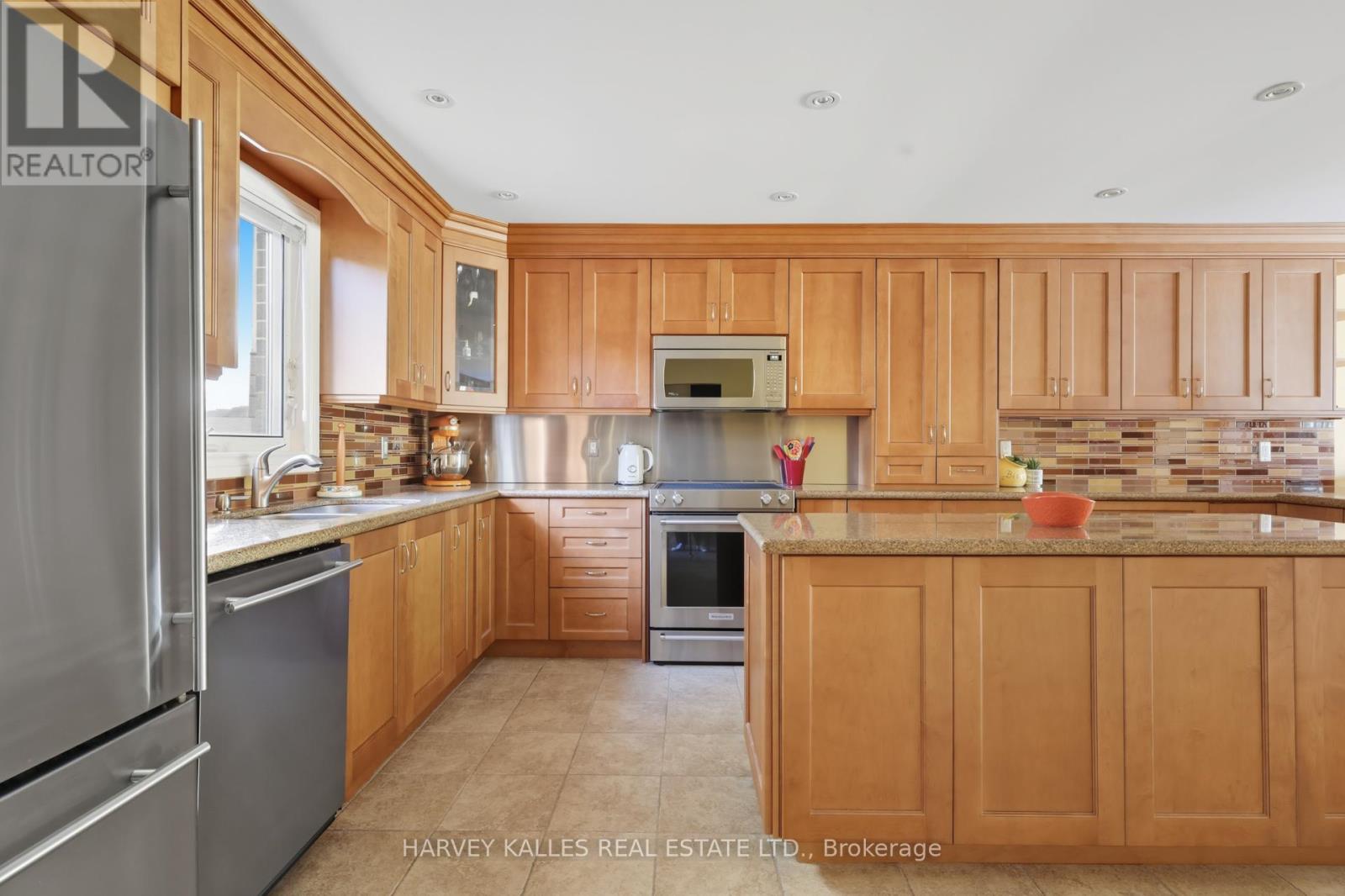 486 Greenock Drive, Vaughan, Ontario  L6A 1M6 - Photo 13 - N12465981