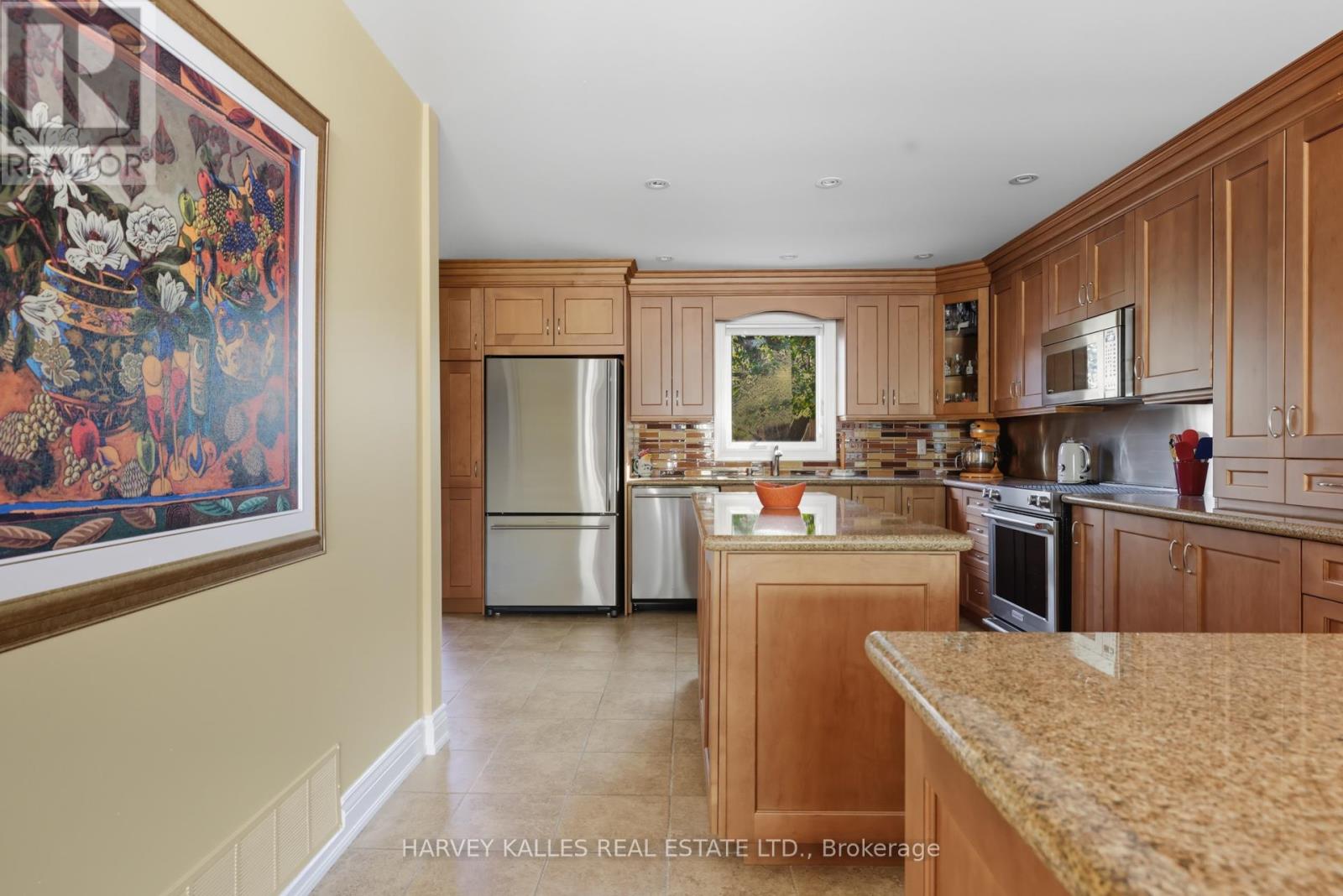 486 Greenock Drive, Vaughan, Ontario  L6A 1M6 - Photo 9 - N12465981