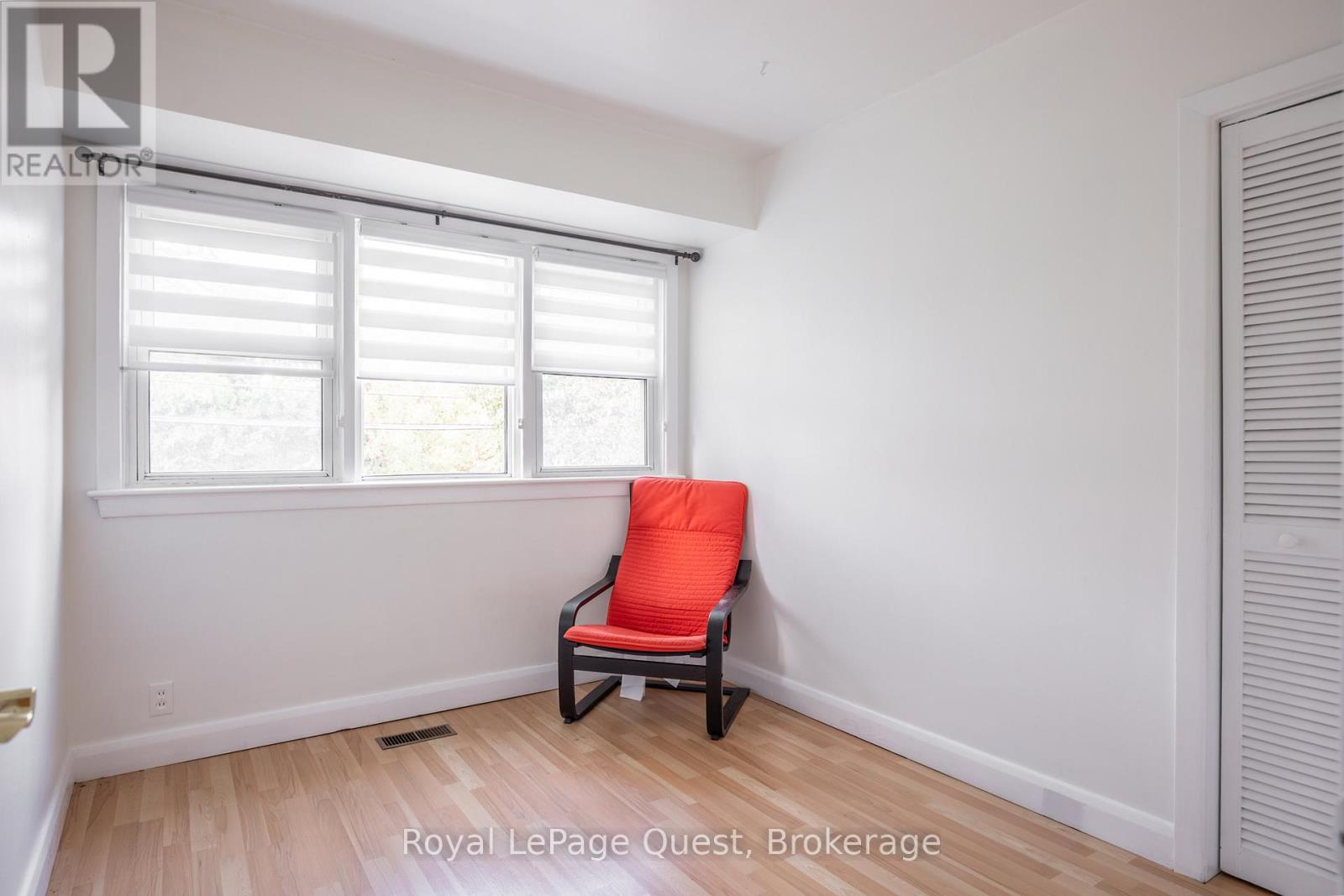 59 Fittons Road E, Orillia, Ontario  L3V 2J2 - Photo 18 - S12466058