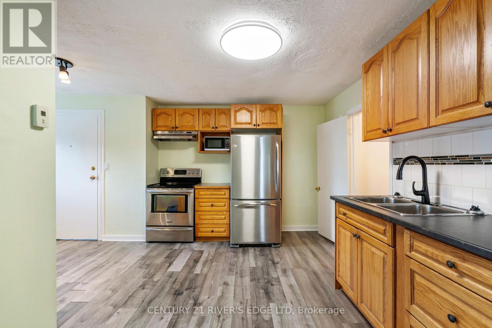 4 - 183 King Street, Prescott, Ontario  K0E 1T0 - Photo 4 - X12466056